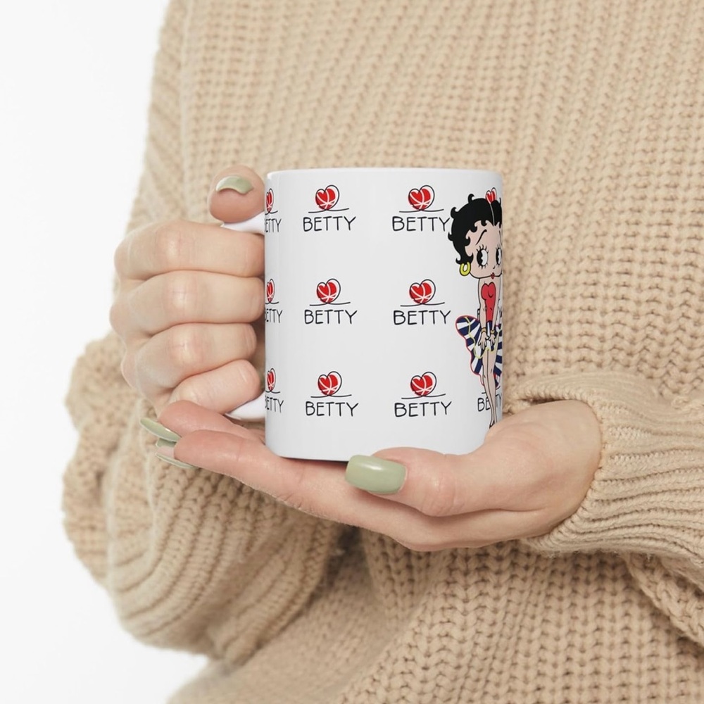 Cute custom mugs available 💕
Personalize your mug with names, quotes, pictures,